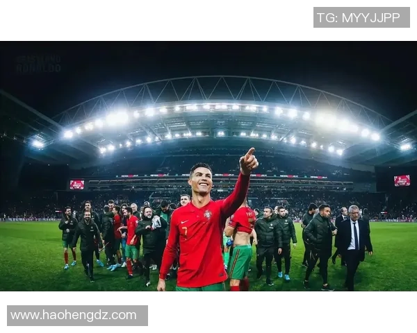 足球天王C罗经典瞬间素描艺术作品展现他的无限魅力与运动精神